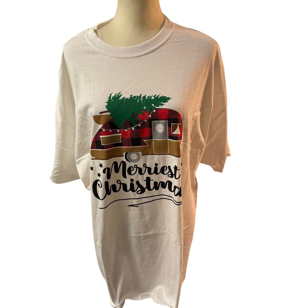 Merriest Christmas Camper Graphic Tee
Size 3XL
